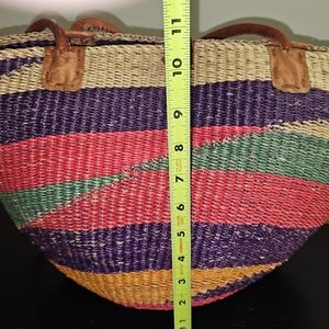 Straw shoulder bag